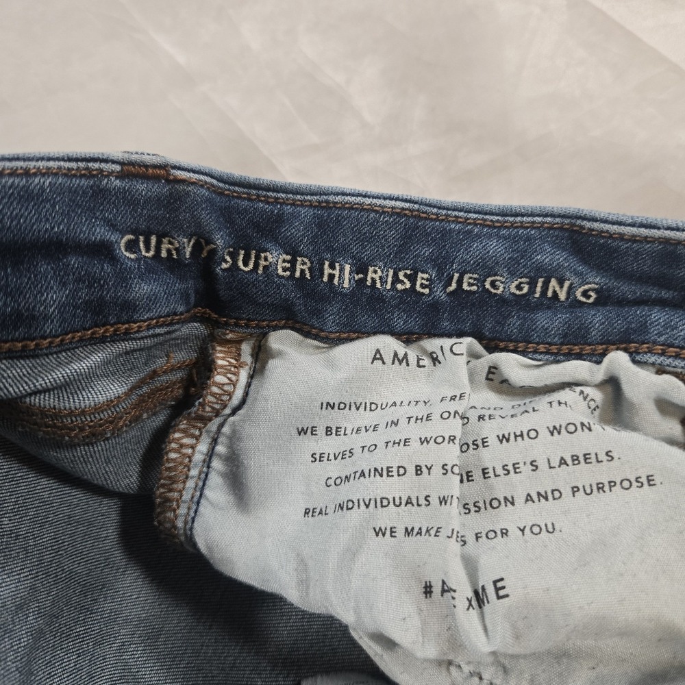 American Eagle Curvy Super Hi-Rise Jegging Next Level Stretch Jeans 12 Short - Picture 4 of 11